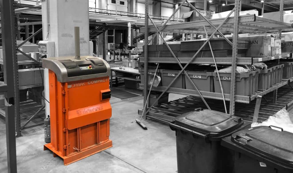 Bálázógép, hulladéktömörítő, ORWAK 3110 kis kedvenc bálázó